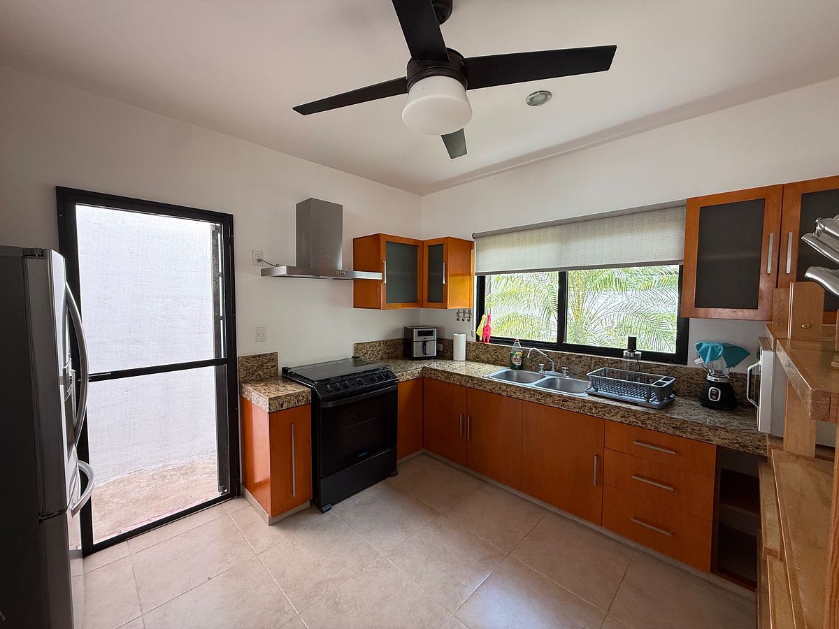 House in Gated Community in Cholul, Mérida, photo 8 of 28