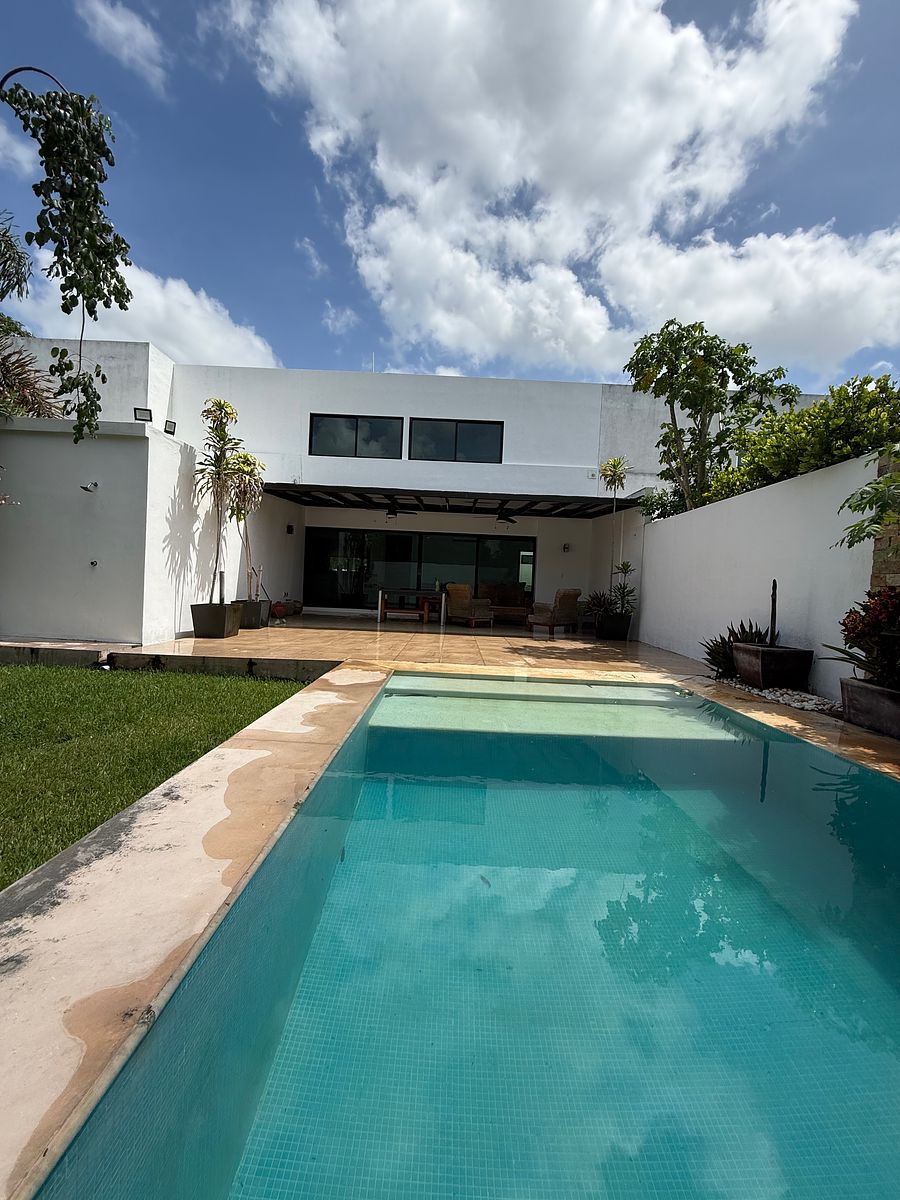House in Gated Community in Cholul, Mérida, photo 4 of 28