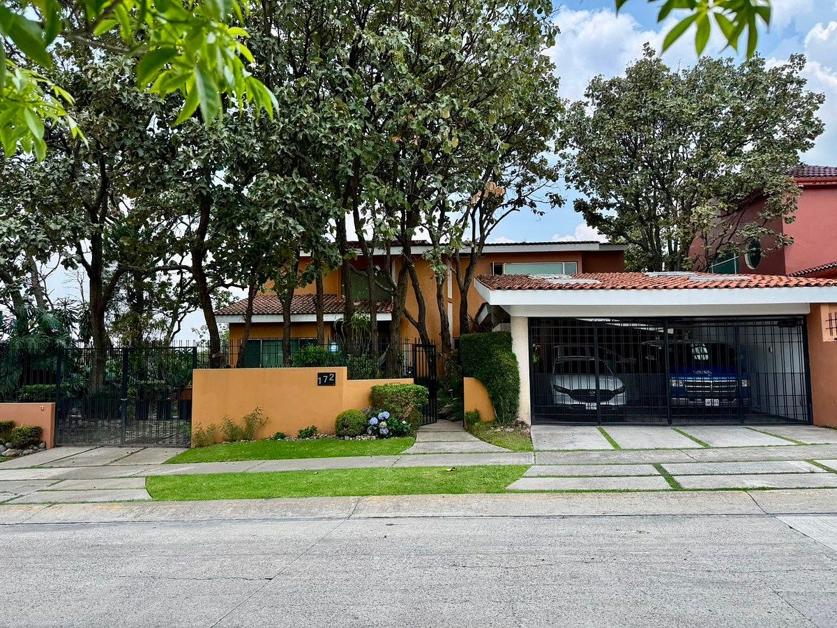 FACHADA PRINCIPAL, photo 2 of 50