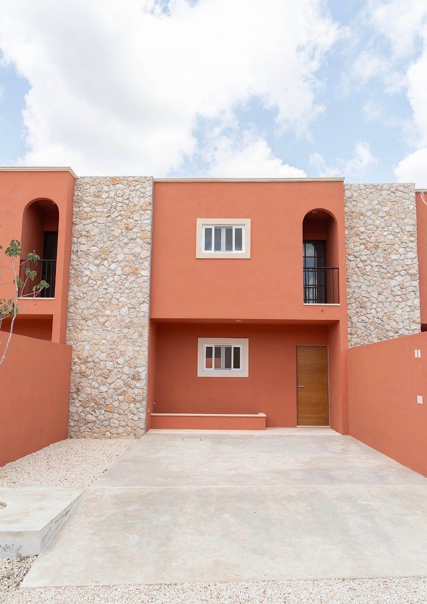 THOWN HOUSE COLONIAL EN VENTA DE 2 RECAMARAS CON JACUZZI EN TEMOZÓN, foto 1 de 10