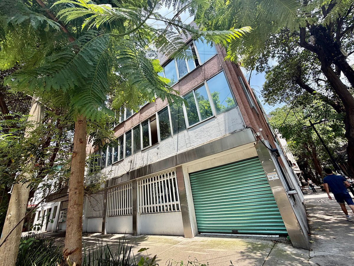 VENTA edificio de 4 pisos en Col. CUAUHTÉMOC, ideal para constructores, foto 1 de 22