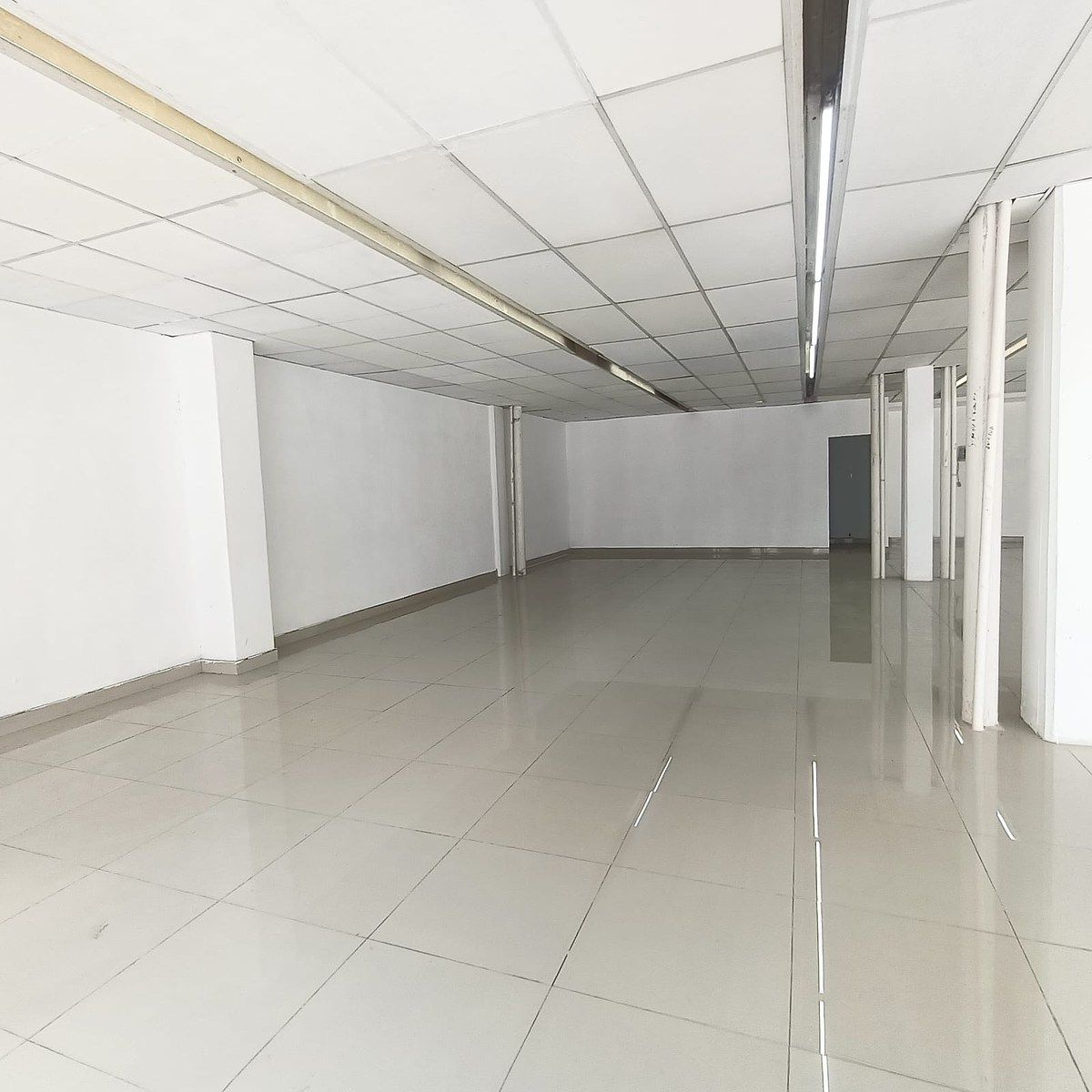 🏢 Faça seu negócio crescer no coração de Mérida! 📍Locais para alugar, foto 1 de 20