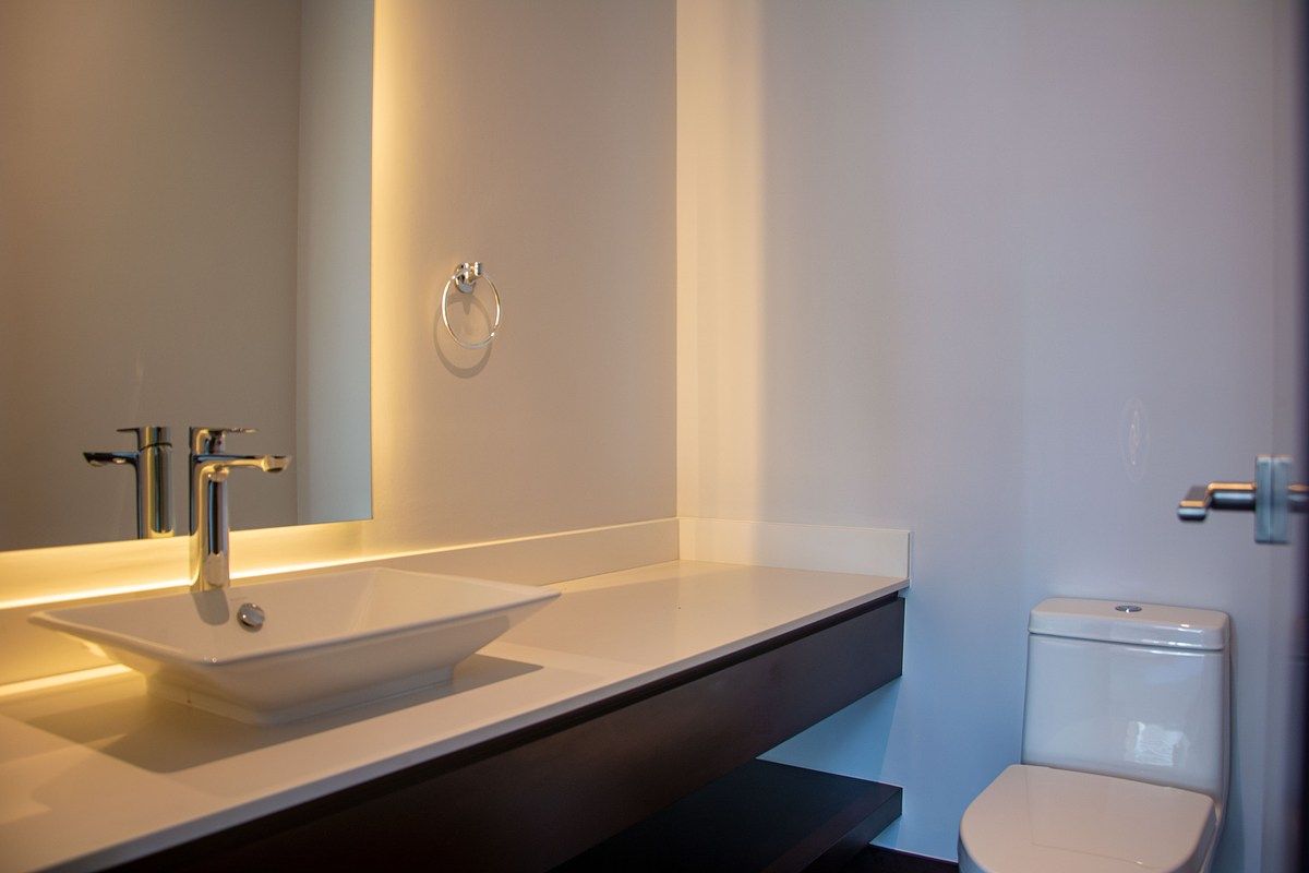 Apartamento en Venta o Alquiler – Edificio Echo, Zona 14 - Image 3