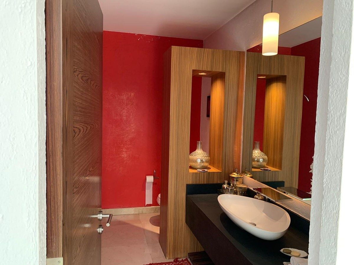Medio baño planta baja, foto 11 de 29