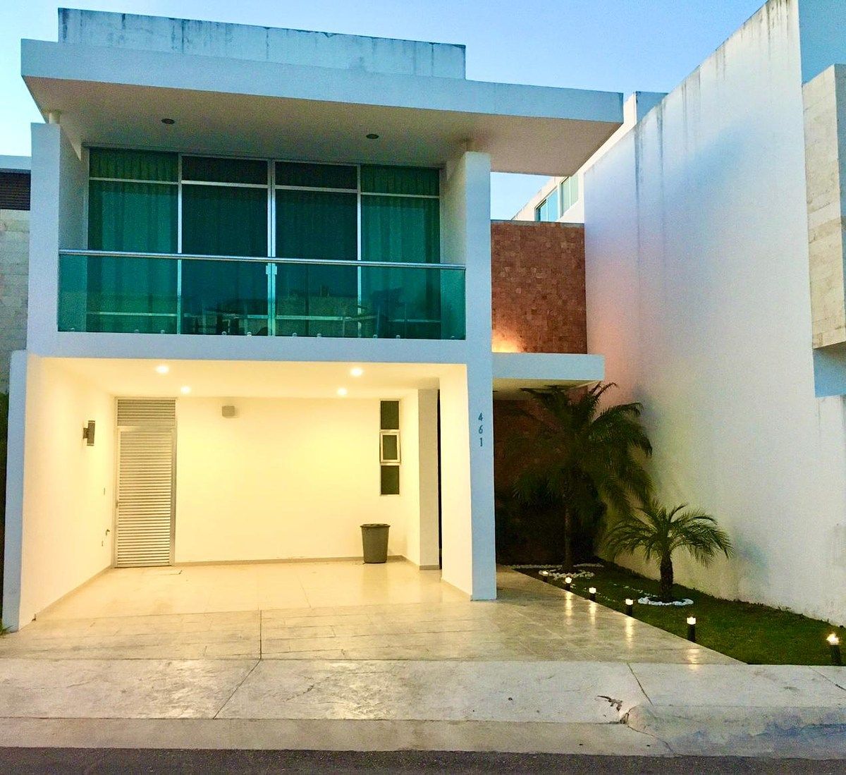 Fachada, foto 1 de 27