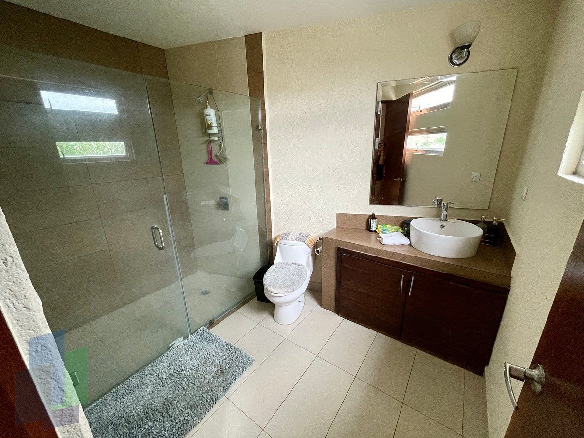 Baño recamara sec., foto 34 de 39