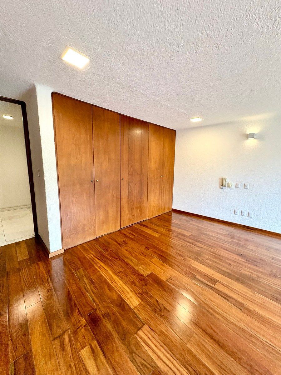 Casa em Bosques de las Lomas, Cuajimalpa de Morelos, foto 22 de 45