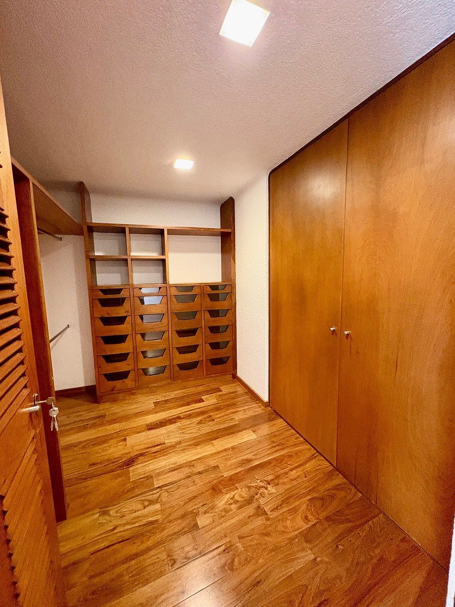 Casa em Bosques de las Lomas, Cuajimalpa de Morelos, foto 23 de 45
