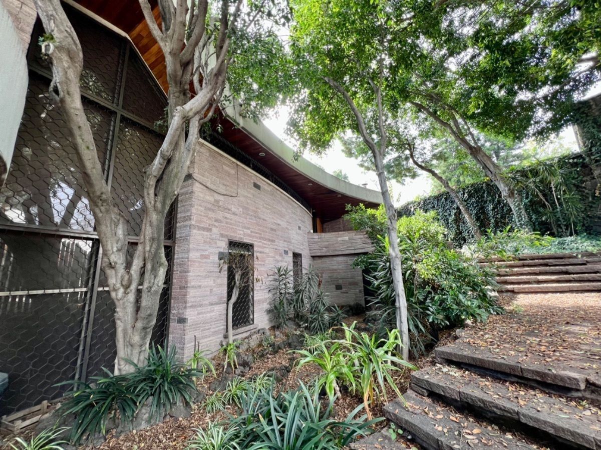 Casa en venta en jardines del pedregal, foto 1 de 50