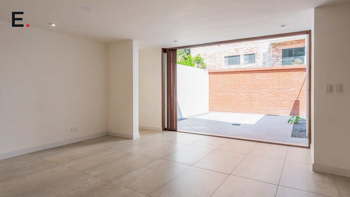 Casa en venta - Los Cipreses, Zona 10 - Miniatura 6