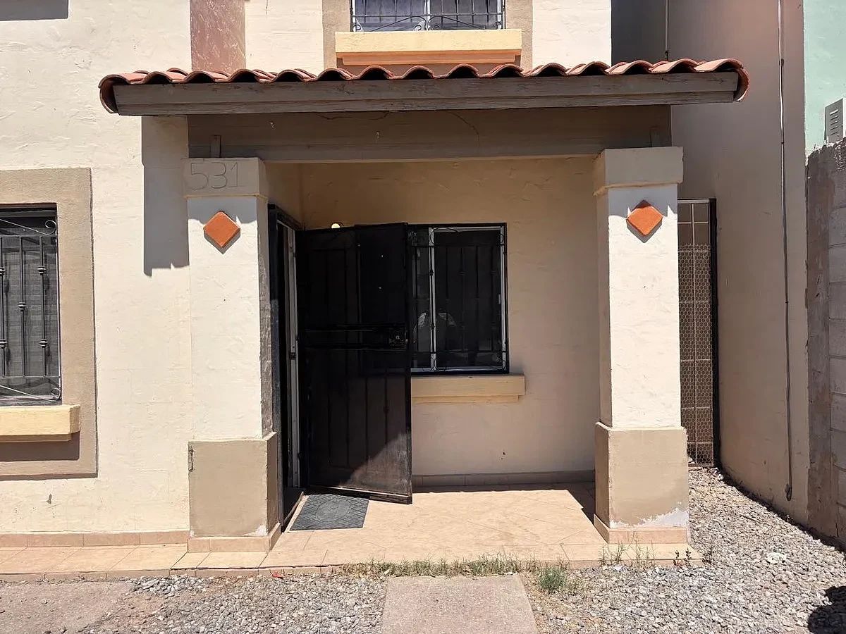 Casa en Quinta Granada, Mexicali, foto 3 de 12