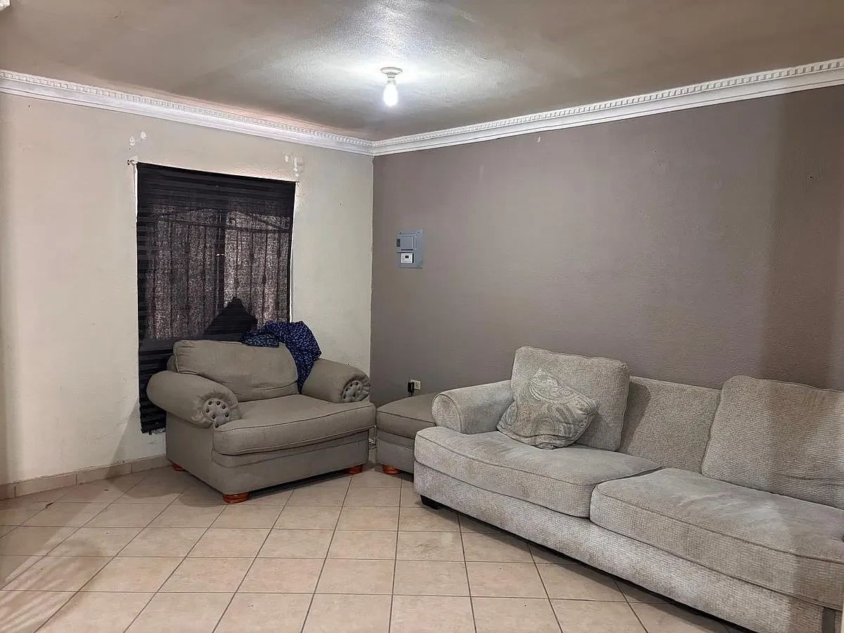 Casa en Quinta Granada, Mexicali, foto 2 de 12