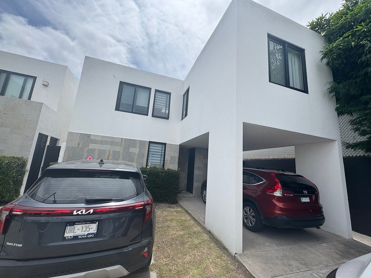House in Gated Community in Altos Juriquilla, Querétaro, photo 2 of 37
