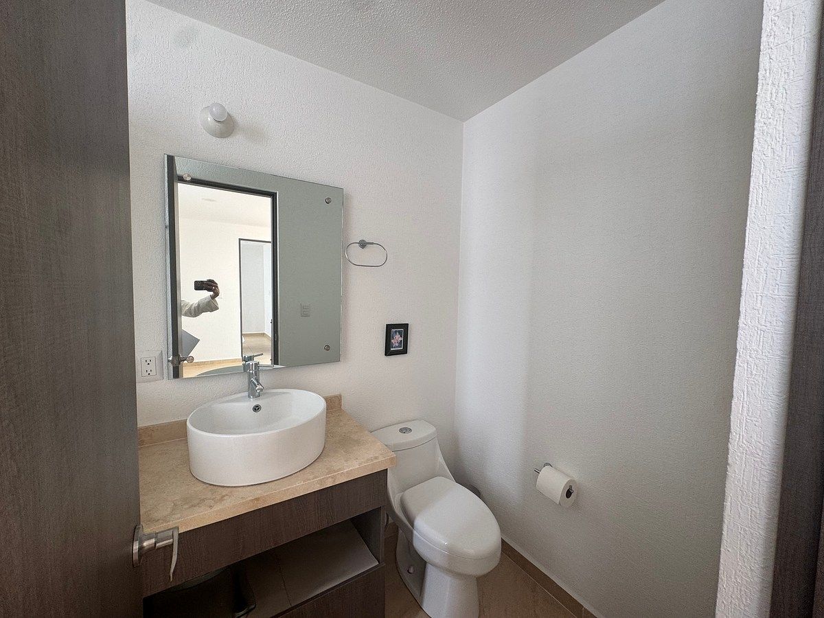 House in Gated Community in Altos Juriquilla, Querétaro, photo 17 of 37