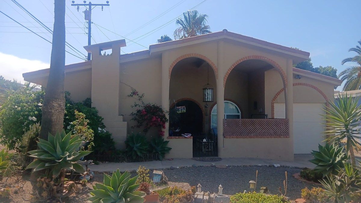 House for Sale at La Joya Beach, photo 1 of 14