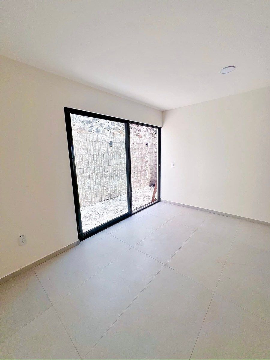 Casa em Zibatá, El Marqués, foto 3 de 9