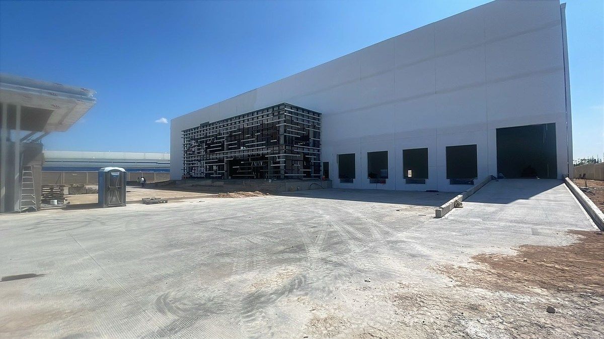 Prédio industrial em Coyotillos, El Marqués, foto 2 de 8