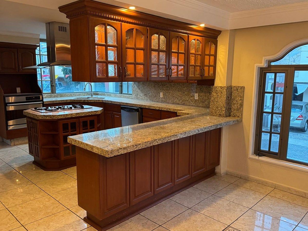 Casa em Virreyes Residencial, Zapopan, foto 8 de 36
