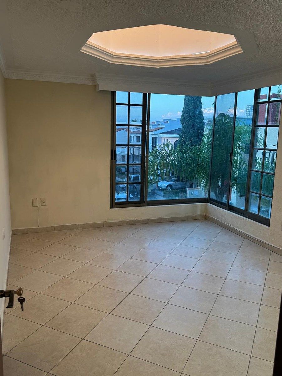 Casa em Virreyes Residencial, Zapopan, foto 12 de 36