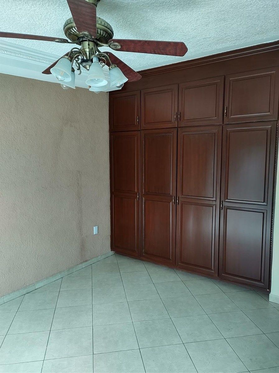 Casa em Virreyes Residencial, Zapopan, foto 26 de 36