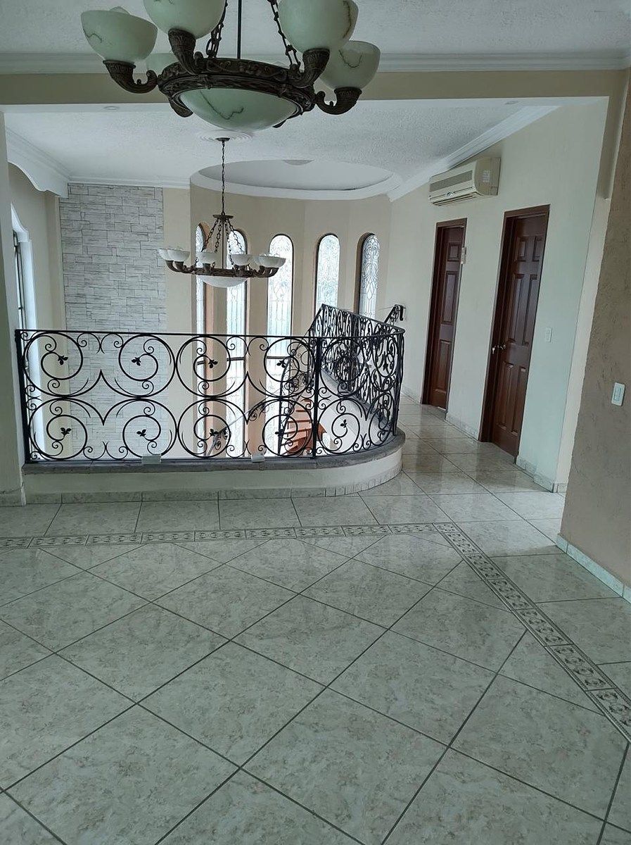 Casa em Virreyes Residencial, Zapopan, foto 33 de 36