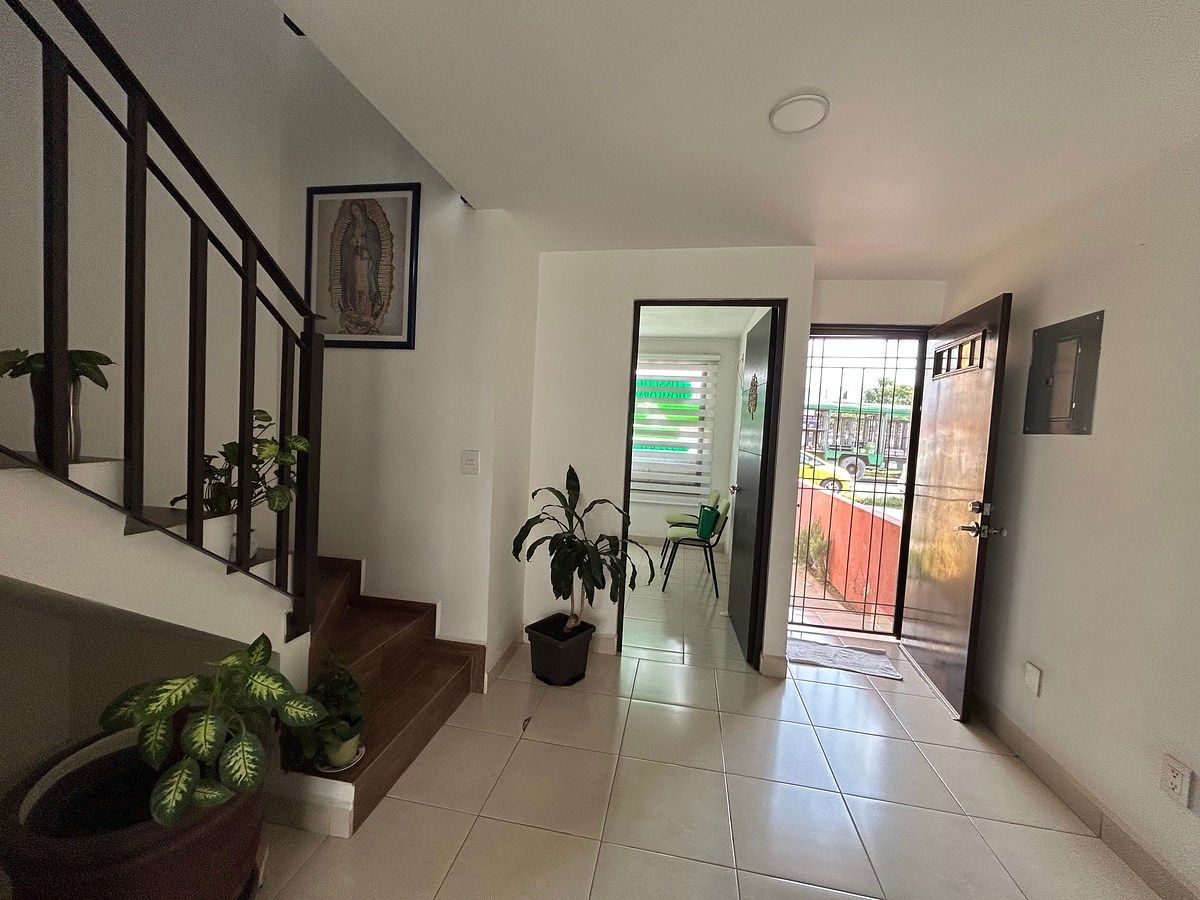 Casa em Villa Fontana Diamante, Zapopan, foto 3 de 16