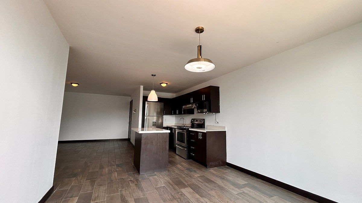 Apartamento en renta | Edificio Verona, zona 10 - Image 3