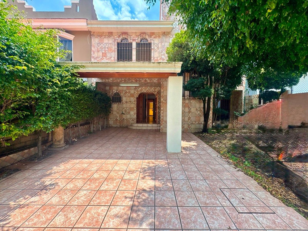 Vive con Amplitud en Guadalupe Jardín | Casa en Renta, foto 1 de 23