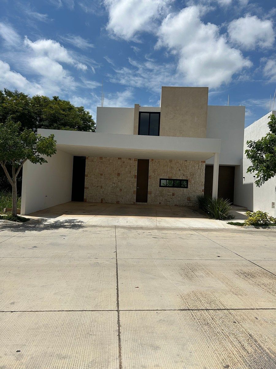 ALUGUEL DE CASA EM PRIVADA RESIDENCIAL EM TEMOZON COM PAINÉIS, foto 1 de 26