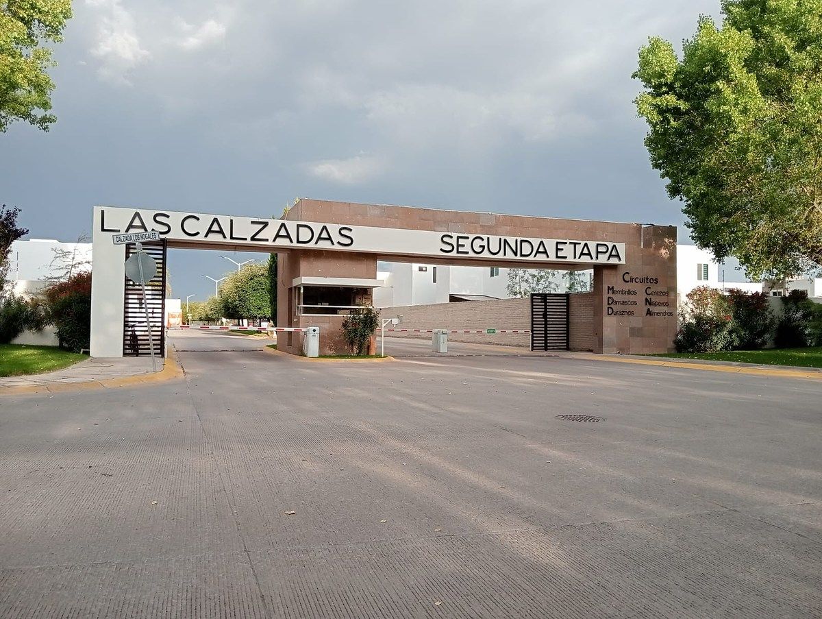 Lot in Las Calzadas, Durango, photo 2 of 5