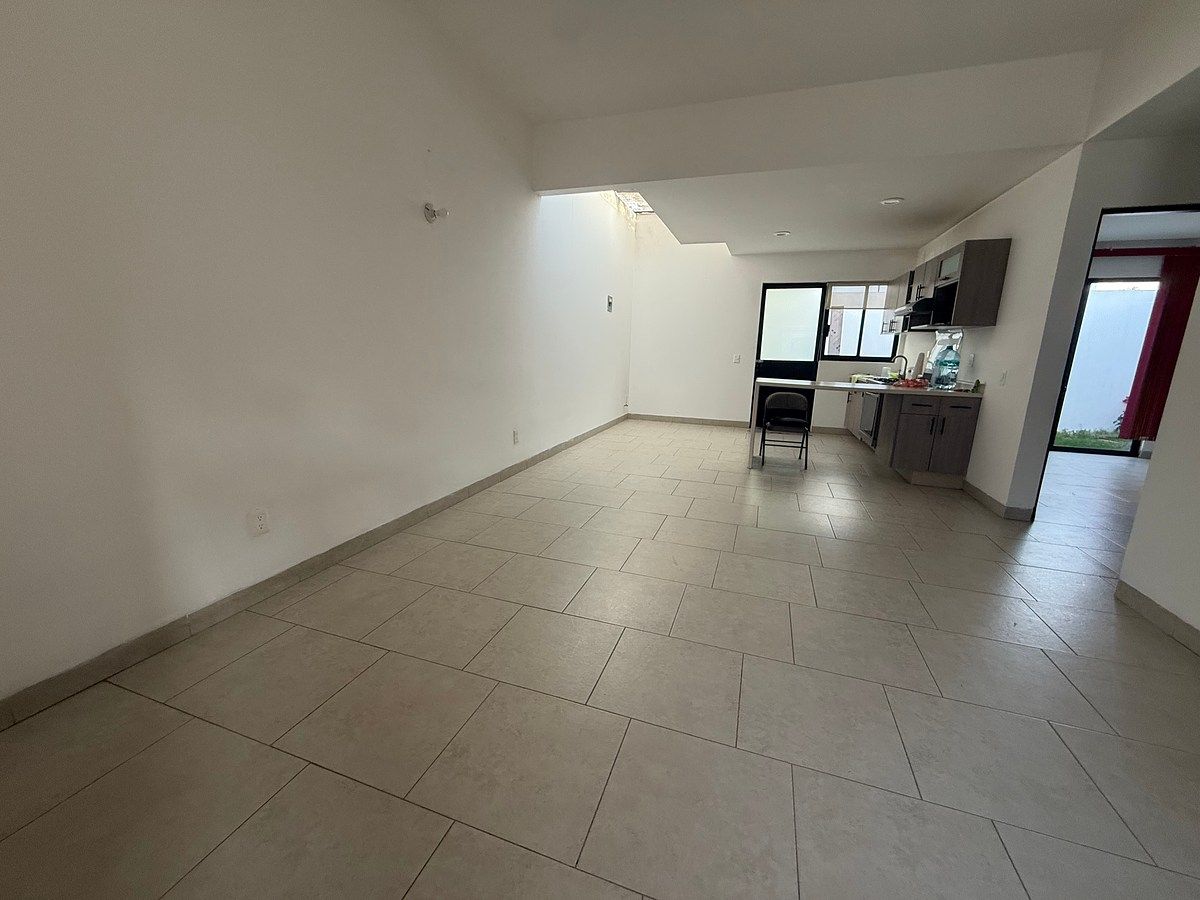 Sale of a single-story house, photo 1 of 7