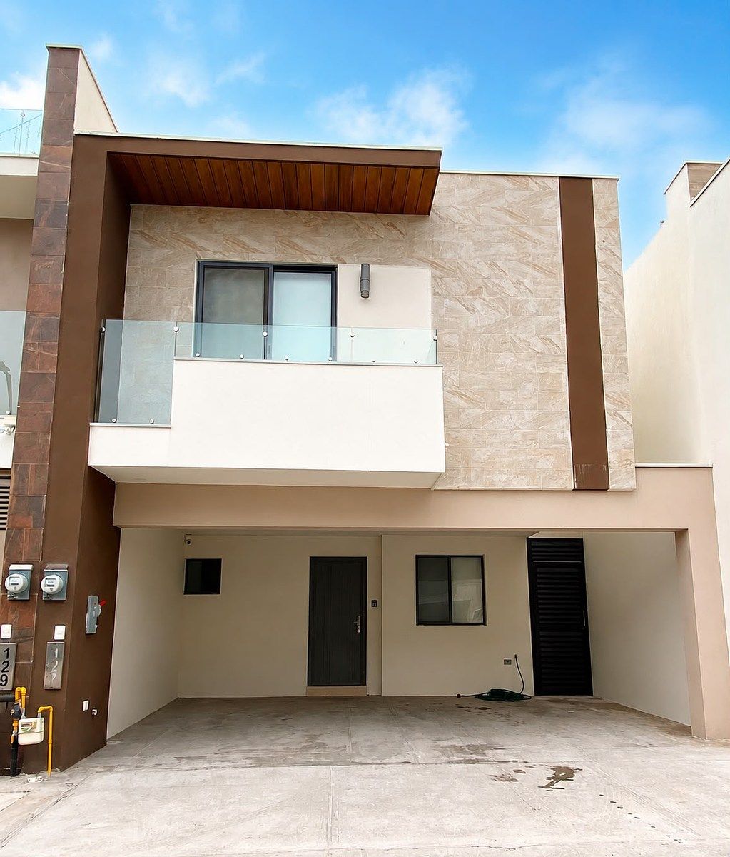 House for Rent Dominio Cumbres, photo 1 of 32