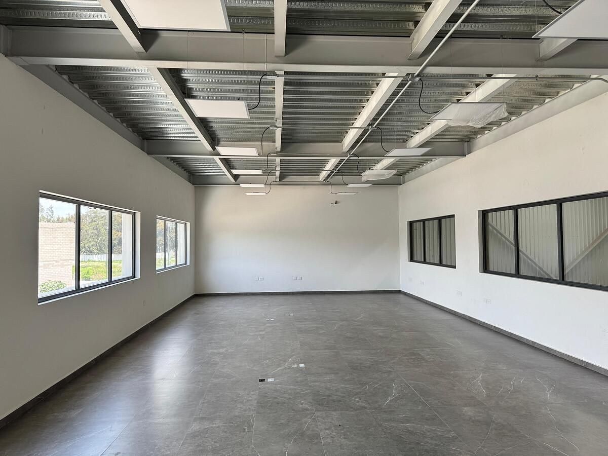 Galpão comercial em San José del Quince, El Salto, foto 10 de 12