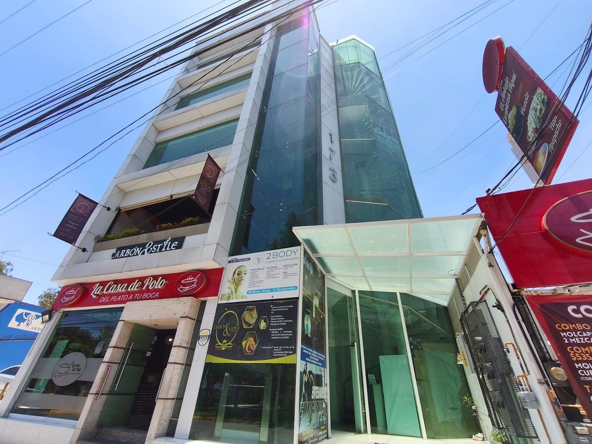 Aluguel de Local Comercial na Av. de los Jinetes, Las Arboledas LHR82, foto 1 de 33
