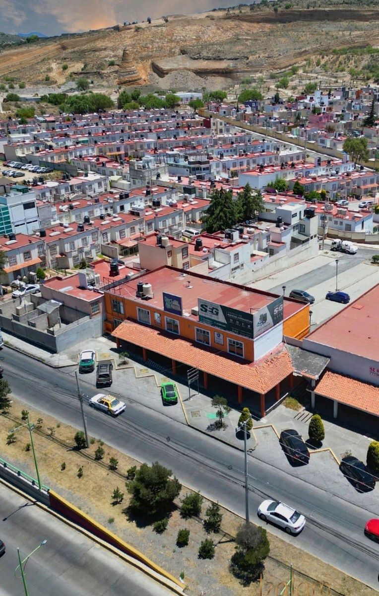 Oficina en Colinas de Plata, Mineral de la Reforma, foto 2 de 21