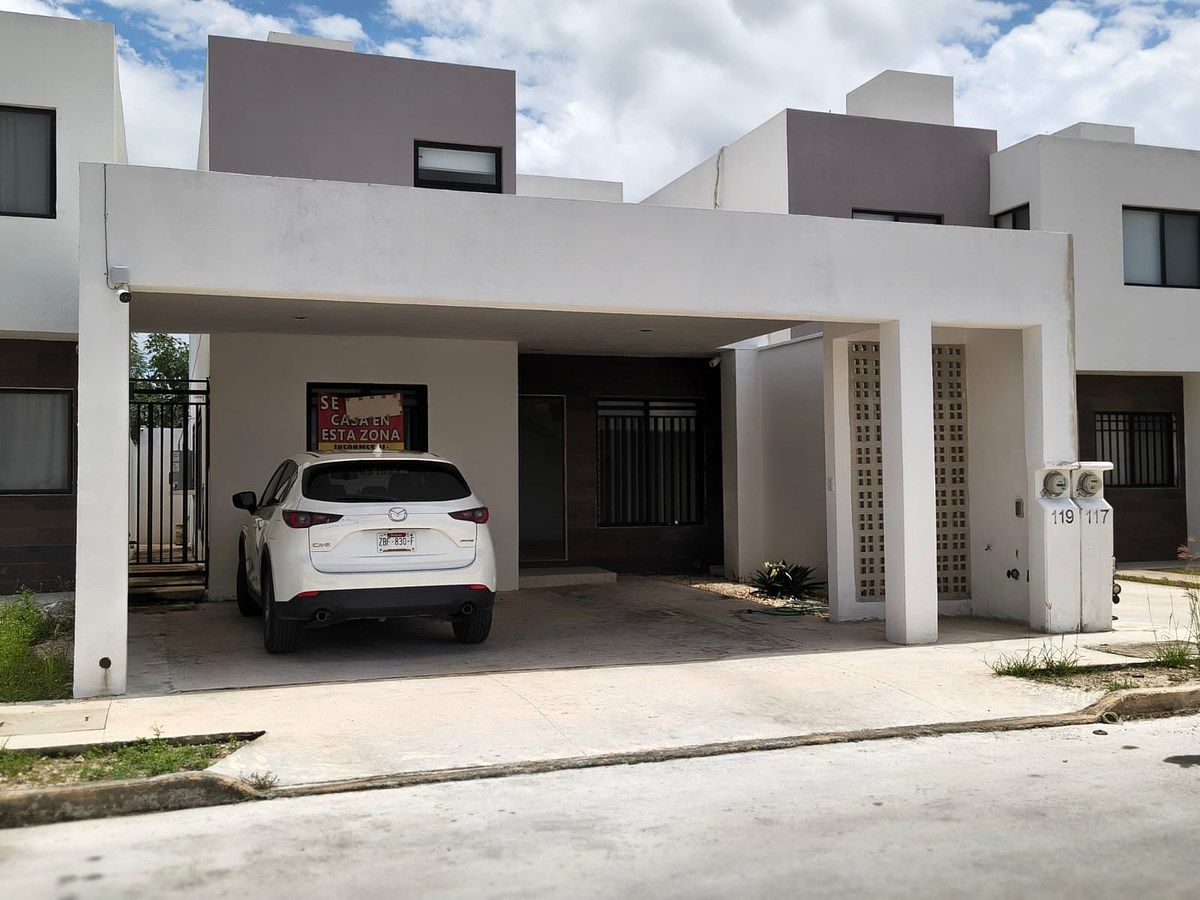 Casa en renta de dos plantas en San Pedro Cholul, foto 1 de 28