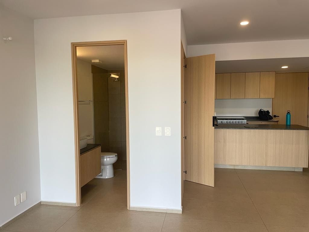 Cocina y medio baño, foto 7 de 10