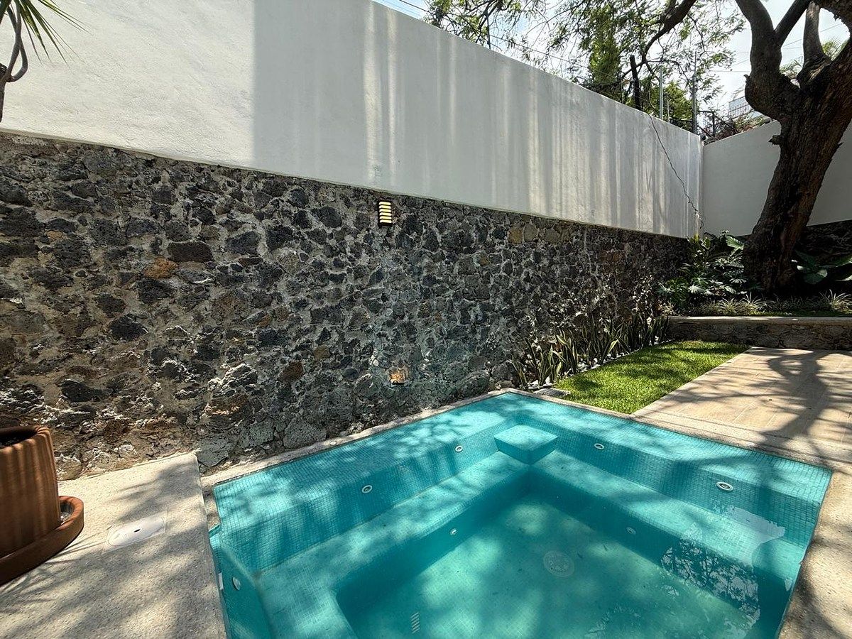 Casa en Lomas del Mirador, Cuernavaca, foto 2 de 28