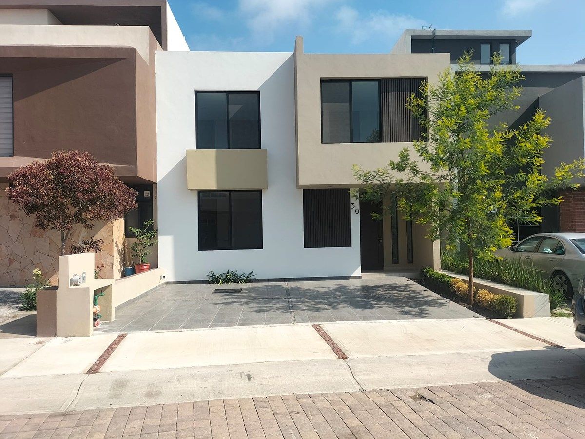 CASA EM CAÑADAS DEL ARROYO, CORREGIDORA, QUERETARO, foto 1 de 24