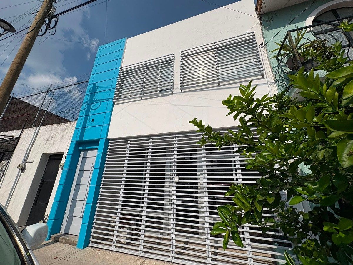 SE RENTAN CONSULTORIOS (STA TERE)GUADALAJARA, foto 1 de 15