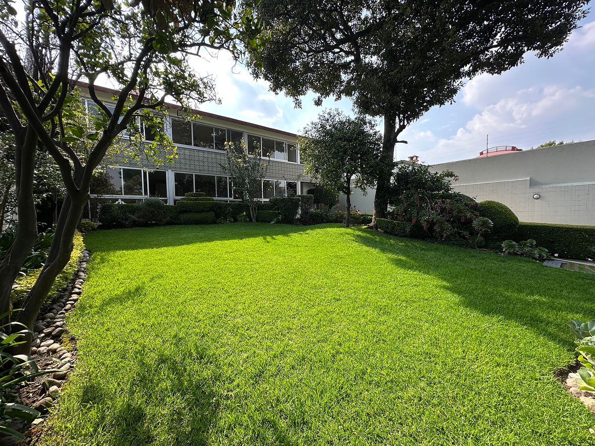 CASA EN PRIVADA EN LA HERRADURA EN VENTA, foto 1 de 34