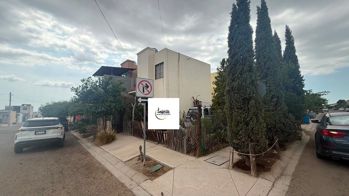 DUPLEX HOUSE CAMINO REAL, photo 1 of 5