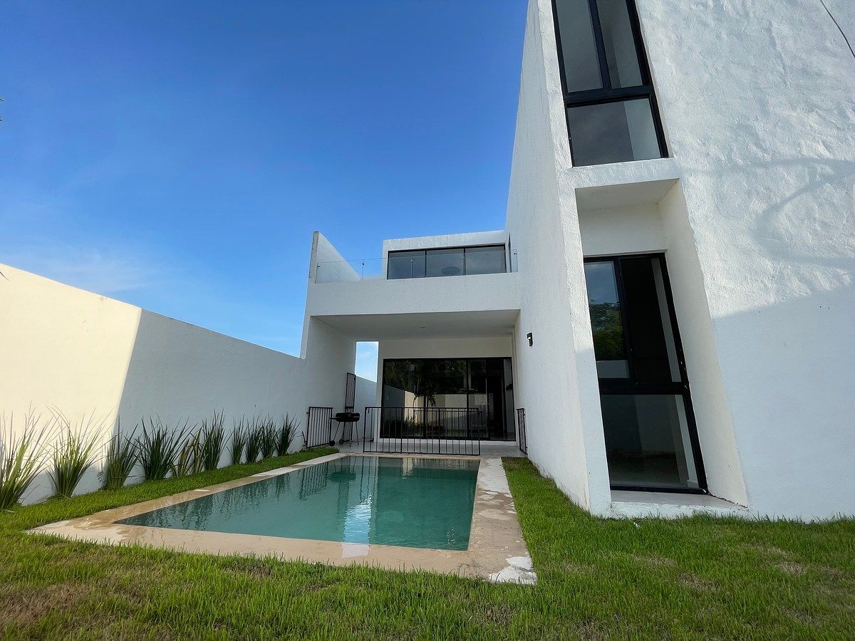 House in Gated Community in Cholul, Mérida, photo 3 of 22