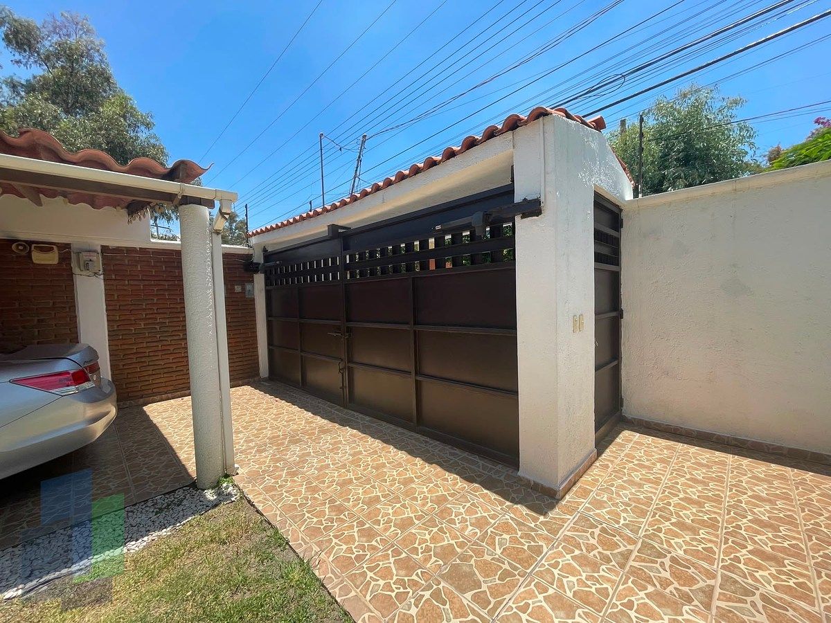 Casa em Colinas del Bosque 1a Sección, Corregidora, foto 5 de 50