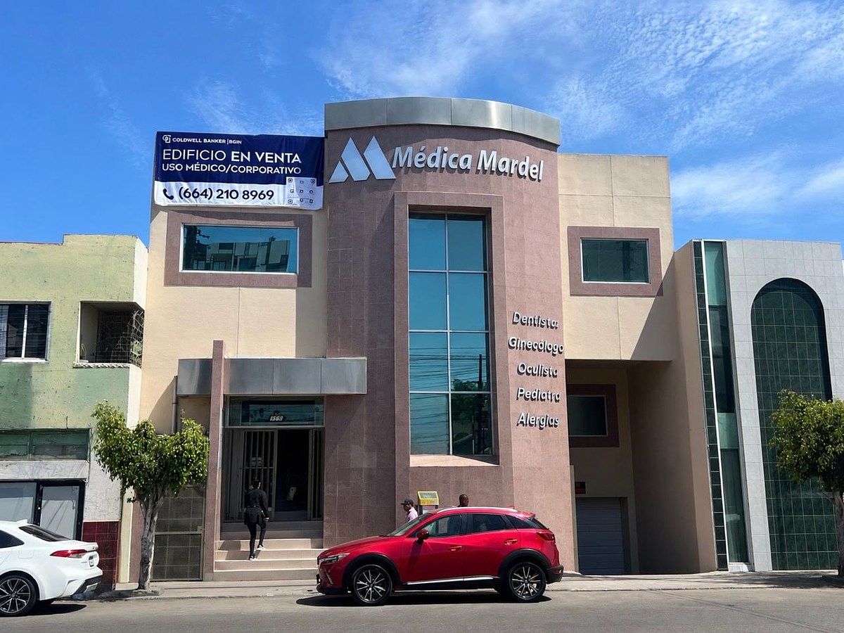 Building for sale in Tijuana Center / Medical and Corporate Use / 869 m², photo 1 of 18