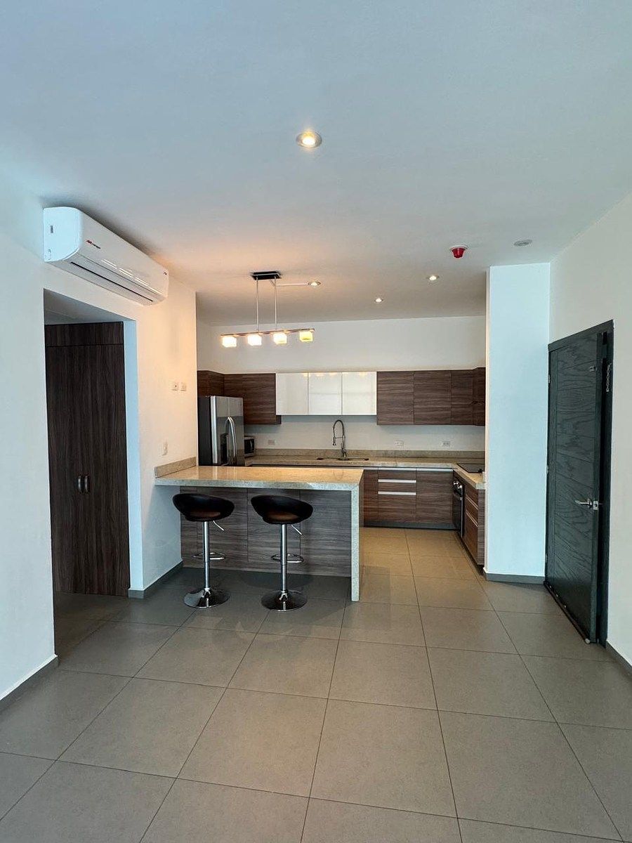 Departamento para Aluguel, Torre Meseta, San Jeronimo, foto 1 de 12