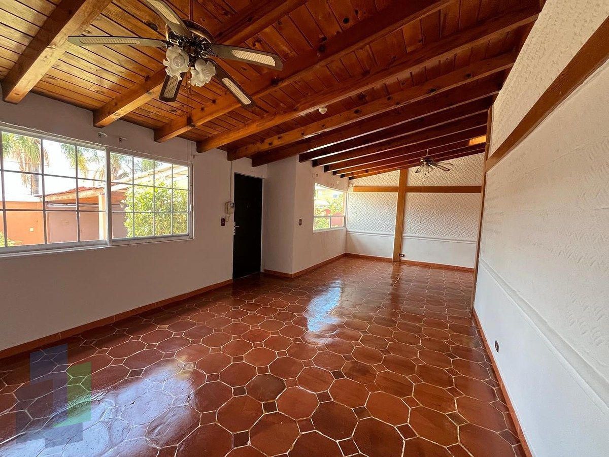 Sala, foto 9 de 38