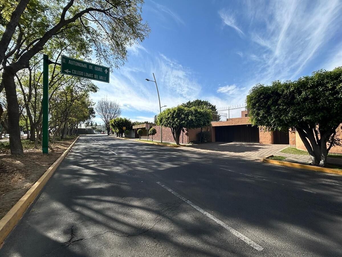 Casa em Colinas de San Javier, Guadalajara, foto 2 de 34