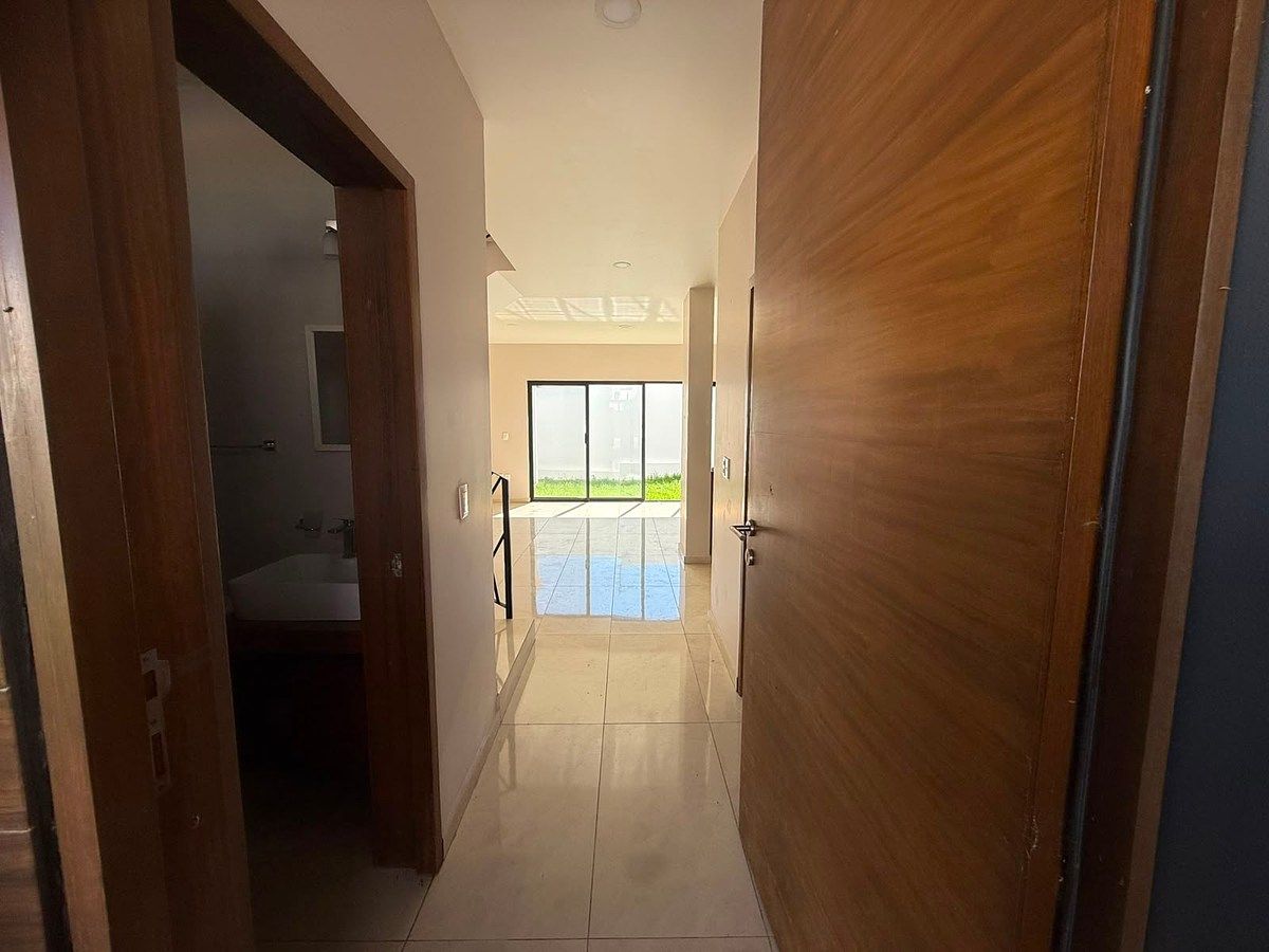 Casa em Valle Imperial, Zapopan, foto 2 de 36
