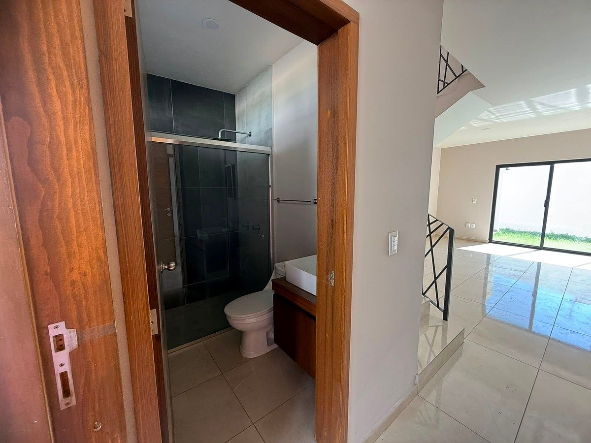 Casa em Valle Imperial, Zapopan, foto 3 de 36